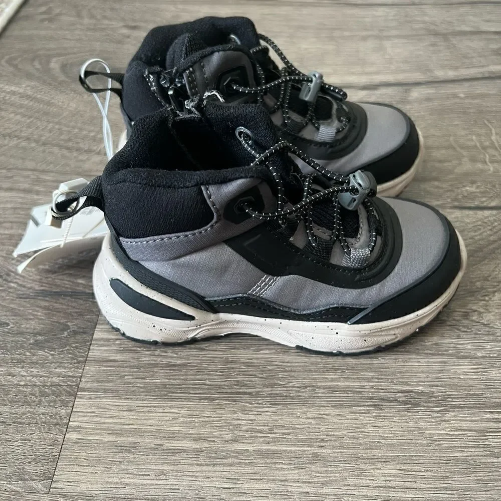 Zara BABY/ CONTRASTING HIGH TOPS size 8